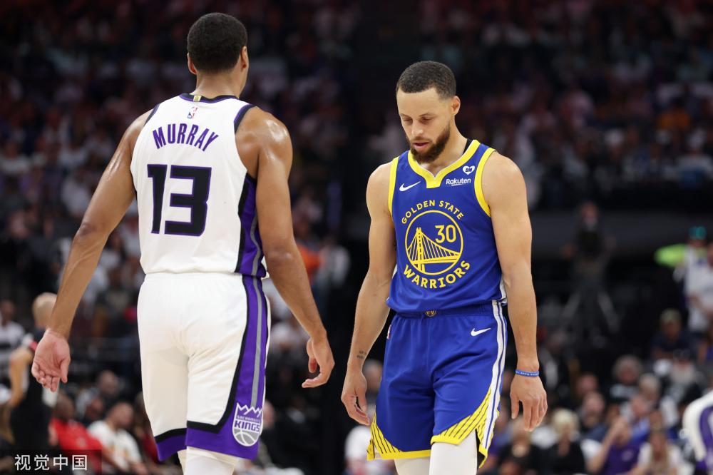 他拓宽了自 他拓宽了自