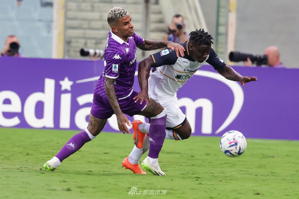 球队的中场 球队的中场