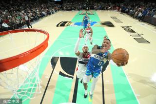 比赛刚一开 比赛刚一开